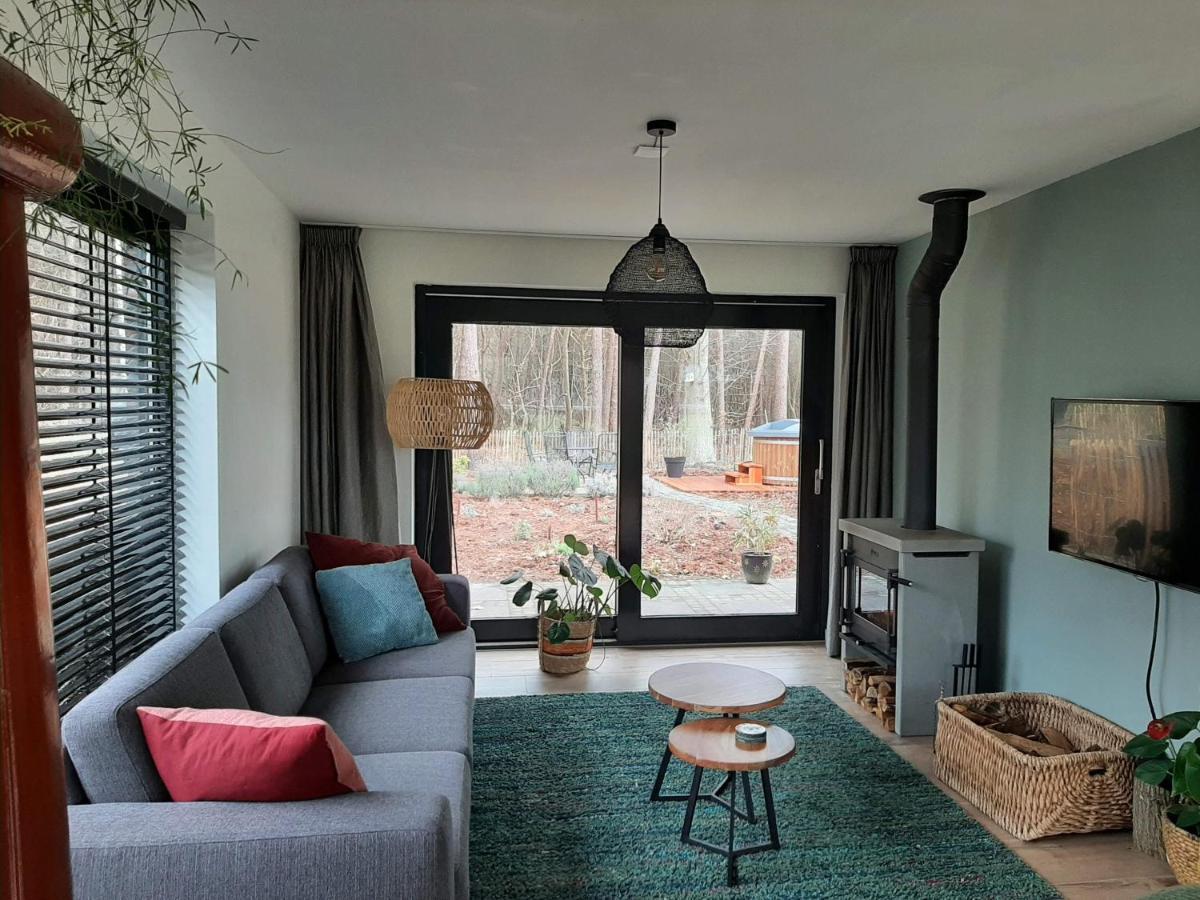 Vakantiehuis met hottub en barrelsauna Ommen Buitenkant foto